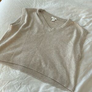 Loved beige oversized knit vest